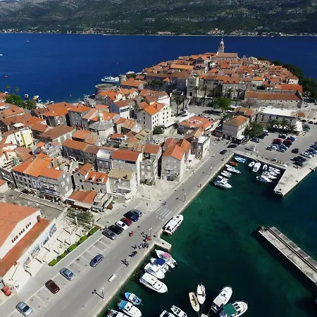 Eva * Korcula Town